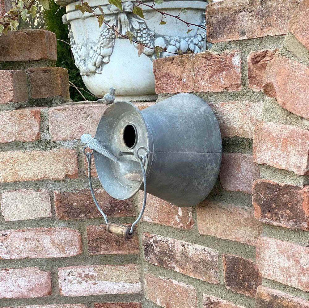 DanDiBo Vogelhaus zum Aufhängen Metall Deko Pott Eimer wetterfest 481997 Nistkasten Futterstation für Vögel Shabby Metalleimer Bottich Balkon