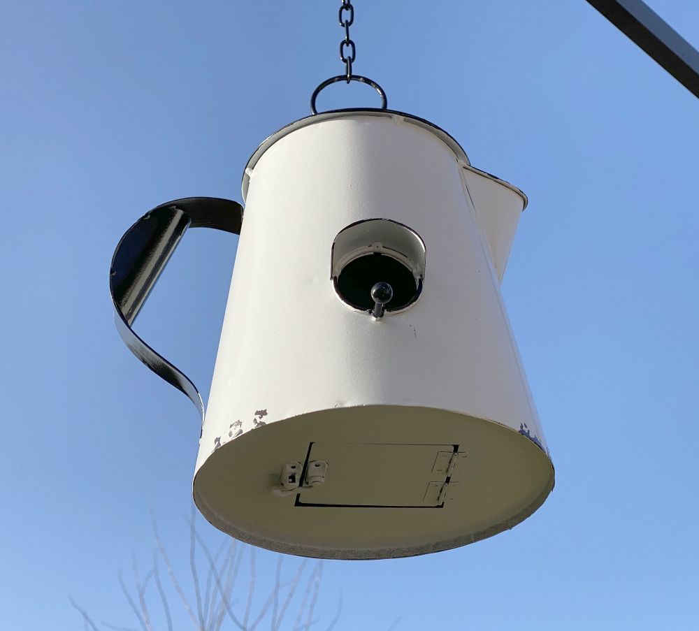 DanDiBo Vogelhaus zum Aufhängen Metall Deko Kaffeekanne wetterfest 521864 Nistkasten Teekanne Futterstation für Vögel Shabby mit Kette Metallkanne Kanne Balkon